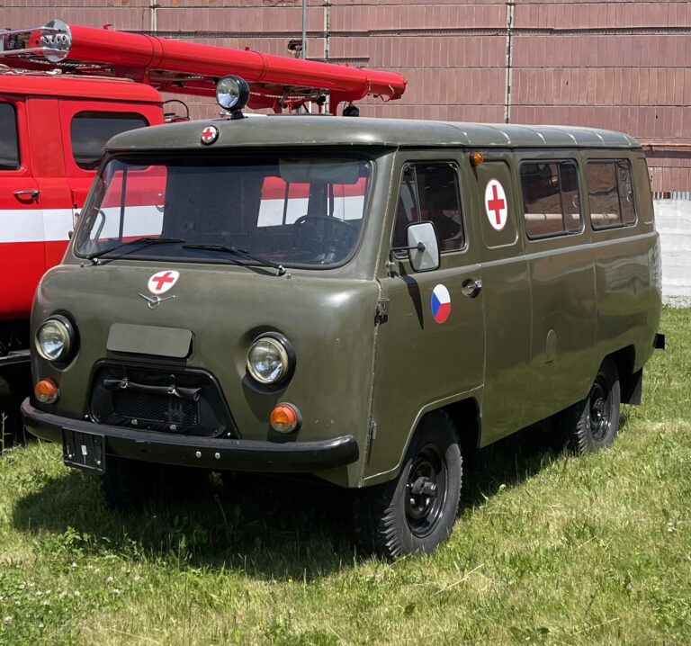 Uaz 452 Buchanka